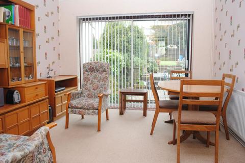 18 Barons Way, Northampton, NN2 8HP