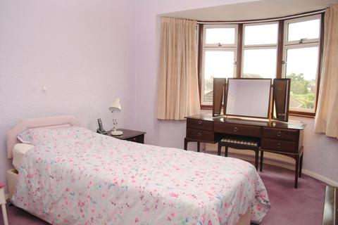 18 Barons Way, Northampton, NN2 8HP
