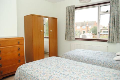 18 Barons Way, Northampton, NN2 8HP