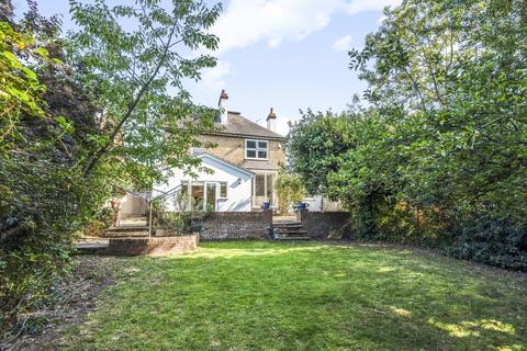 11 Lake Avenue, Bromley, BR1 4EN