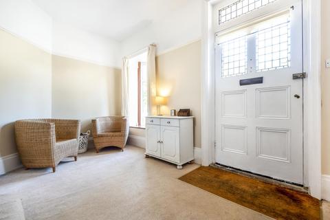 11 Lake Avenue, Bromley, BR1 4EN