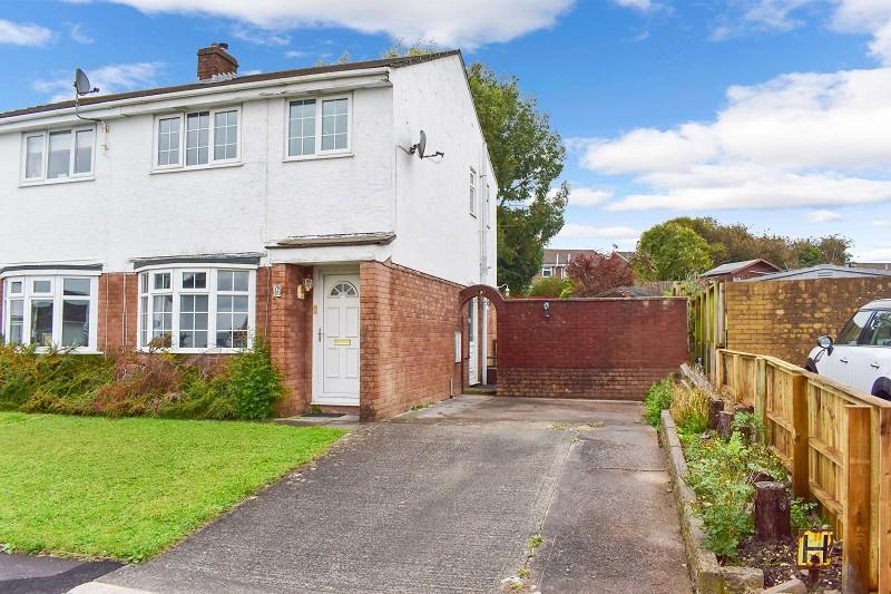 Highfields, Brackla, Bridgend . CF31 2PB 3 bed semidetached house £