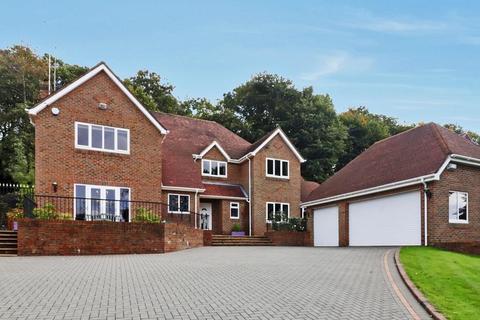 Sunrise Villa Bottom Lane, Seer Green, Beaconsfield, HP9 2UH