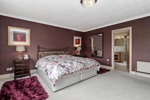 Sunrise Villa Bottom Lane, Seer Green, Beaconsfield, HP9 2UH