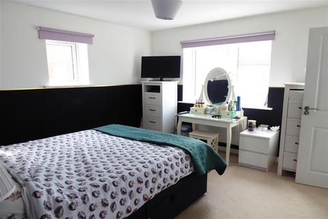 69 Britten Avenue, Basildon, SS14 3SR
