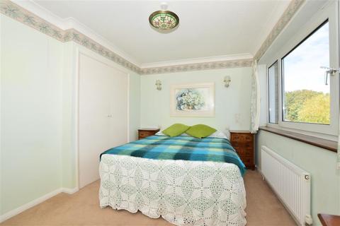 1 Barley Close, Martin Mill, Dover, CT15 5LD