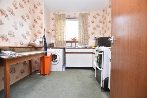 32/2 Craigmount Hill, Edinburgh, EH4 8HX