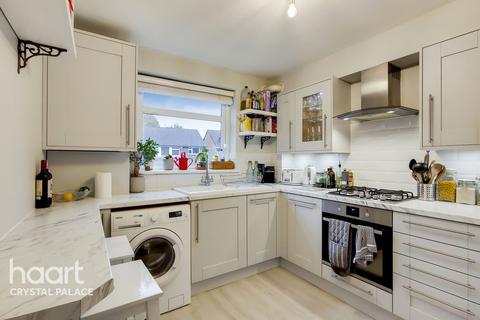 Flat 4, Bedford Court Mowbray Road, London, SE19 2RW