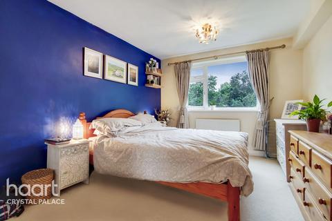 Flat 4, Bedford Court Mowbray Road, London, SE19 2RW