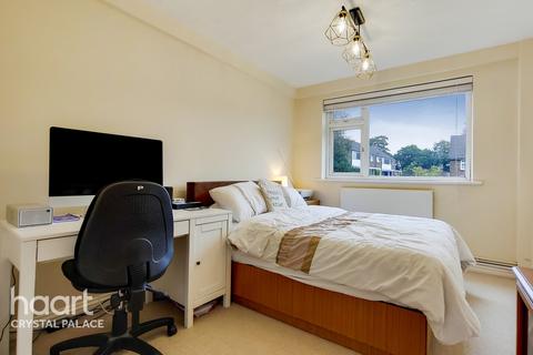 Flat 4, Bedford Court Mowbray Road, London, SE19 2RW
