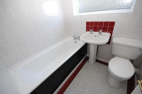 4 Abbots Way, Whickham, Newcastle Upon Tyne, NE16 4DB
