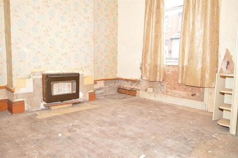 298 Copster Hill Road, Oldham, OL8 3DE