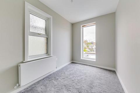 2 Princes Road, Teddington, TW11 0RW