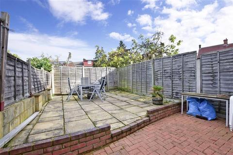 10 Luton Road, London, E17 5LN