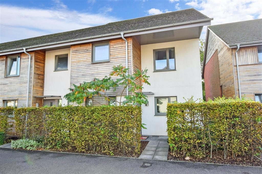 Lloyd Road, Chichester, West Sussex 3 bed end of terrace house £350,000