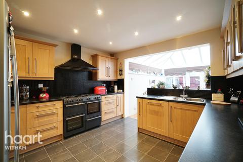 8 Brent Close, Witham, CM8 1TJ