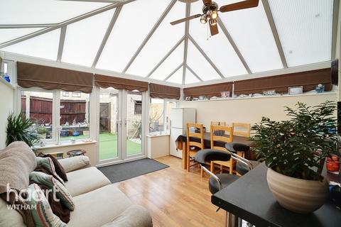 8 Brent Close, Witham, CM8 1TJ