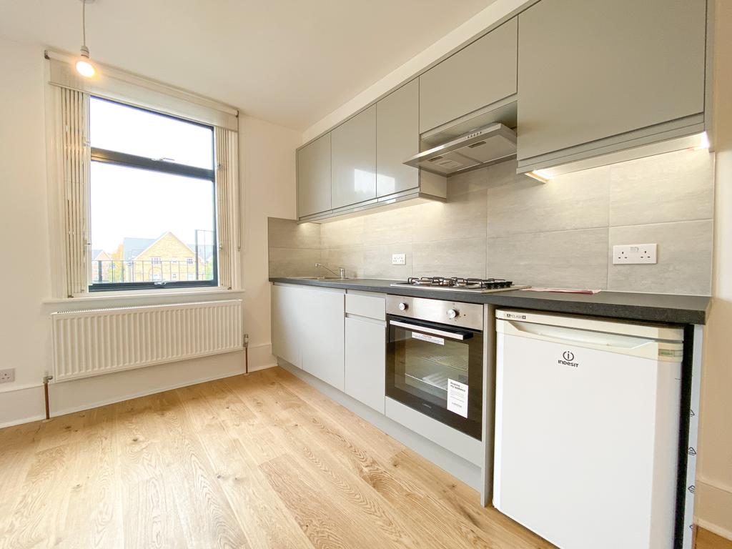 Grove Vale, East Dulwich, SE22 1 bed flat £1,050 pcm (£242 pw)