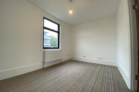 1 bedroom flat to rent, Grove Vale,  East Dulwich, SE22