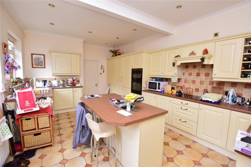 Kitchen (2)