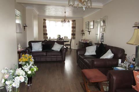 36 Cypress Grove, Ilford, IG6 3AT