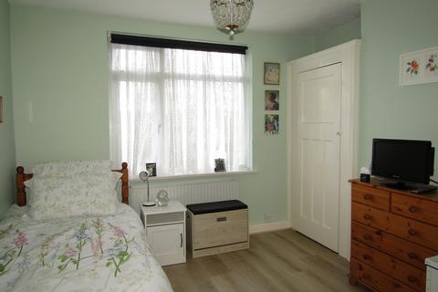 36 Cypress Grove, Ilford, IG6 3AT