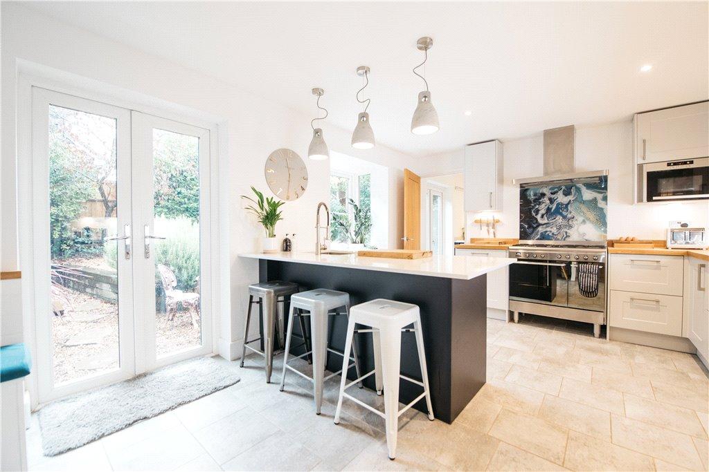 Kitchen/Breakfast Rm