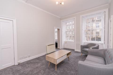 1 bedroom flat to rent, James Court, Central, Edinburgh, EH1