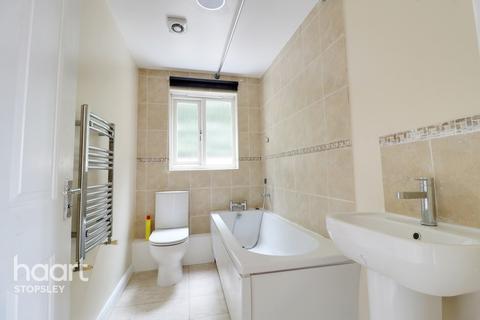 3 Treetop Close, Luton, LU2 0JZ