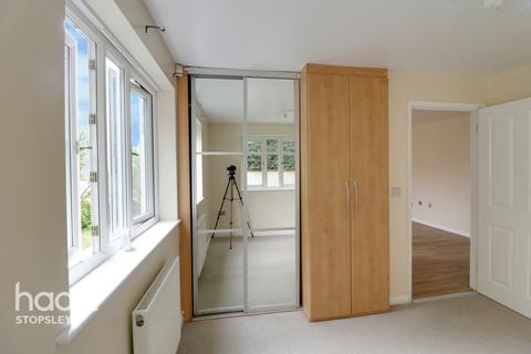 3 Treetop Close, Luton, LU2 0JZ