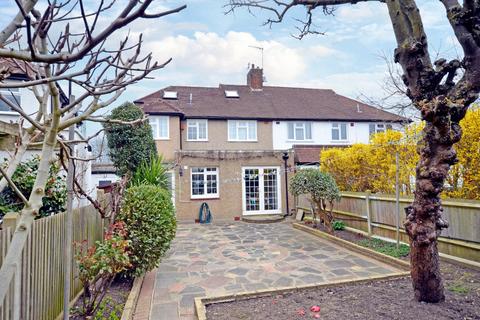 11 Bargate Close, New Malden, KT3 6BG