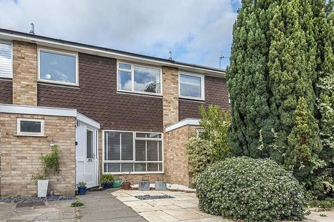 2 Westminster Close, Teddington, TW11 8DZ