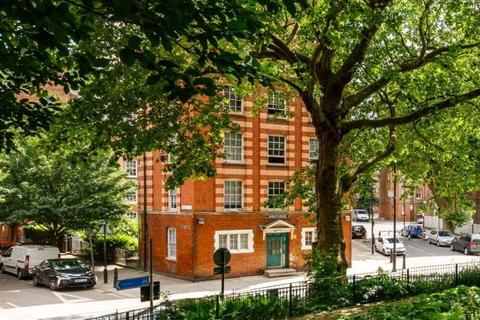 5, Hurley House Arnold Circus, London, E2 7JU