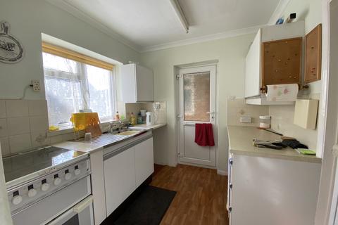 16 Northfield, Polegate, BN26 5EE