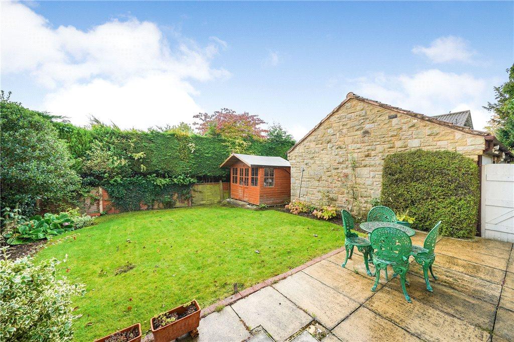 Shaw Barn Croft, Wetherby 4 bed detached house £480,000