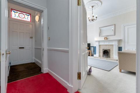 38 Braid Crescent, Edinburgh, EH10 6AU