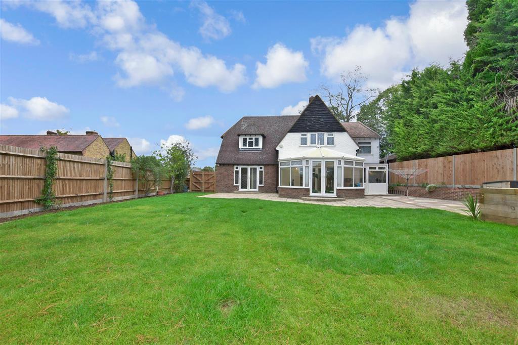 London Road, Ditton, Aylesford, Kent 4 bed detached house £675,000