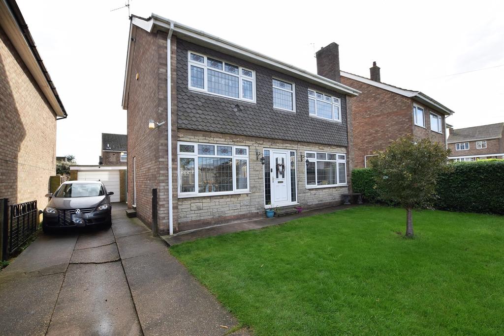 Mill House Lane, Winterton, Scunthorpe, DN15 9QP 4 bed detached house