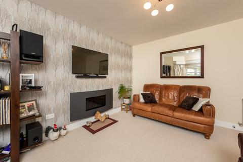 8 William Geddes Place, Blairgowrie, Perthshire, PH10 6FE