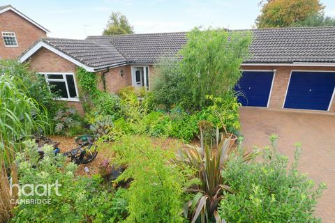 4 Willow Way, Hauxton, Cambridge, CB22 5JB