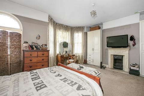 188 Venner Road, London, SE26 5HT