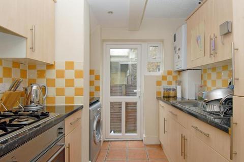 50 Archer Road, London, SE25 4JN