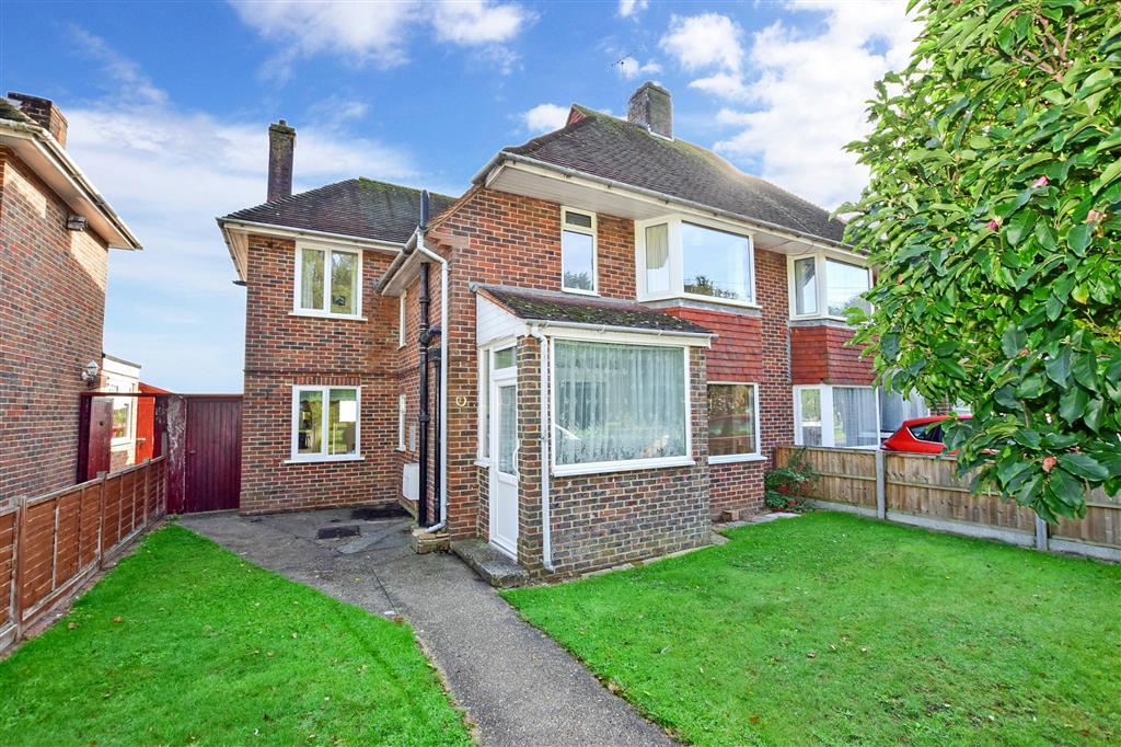 Ford Road, Arundel, West Sussex 3 bed semidetached house £300,000
