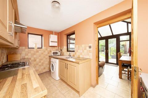 114 Middlecroft Drive, Strensall, York, YO32 5YQ