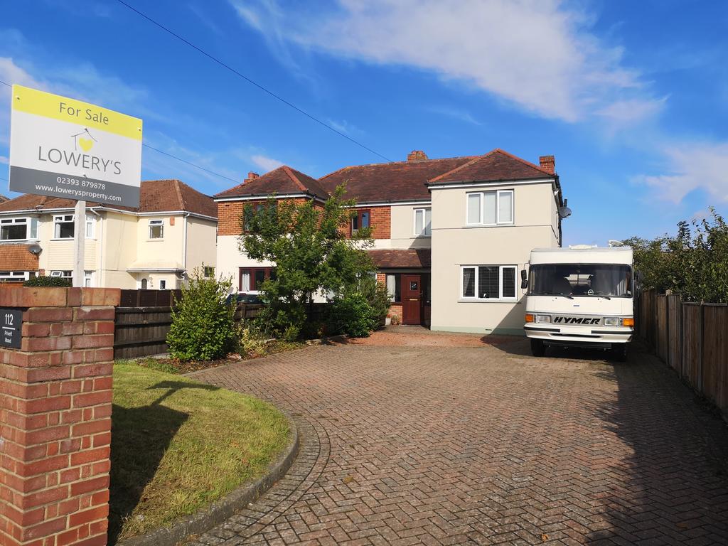 Privett Road, Gosport PO12 3 bed semidetached house £335,000