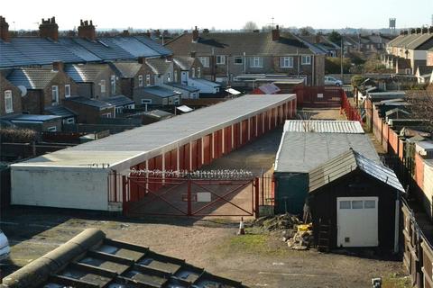 Garage to rent, Lord Street, Grimsby, N E Lincs, DN31