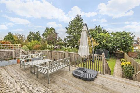 86 Selborne Road, London, N14 7DG
