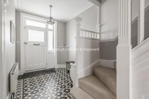 86 Selborne Road, London, N14 7DG