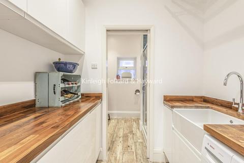 86 Selborne Road, London, N14 7DG