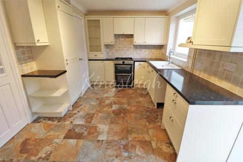 3 bedroom semi-detached house to rent, Gainsborough Drive, Lawford, Manningtree, CO11